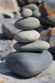 a simple stack of rocks